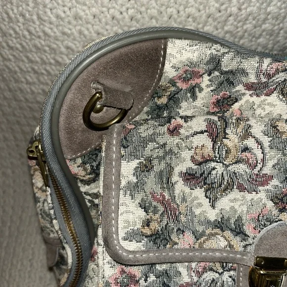 Vintage French Luggage Carry on suitcase tapestry - Picture 5 of 11